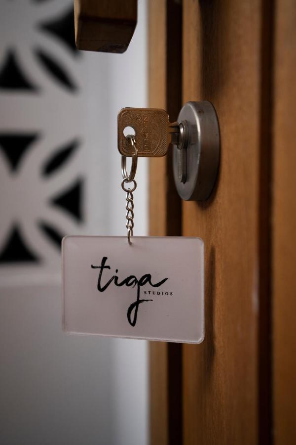 Tiga Studios - Adults Only Kuta  ภายนอก รูปภาพ