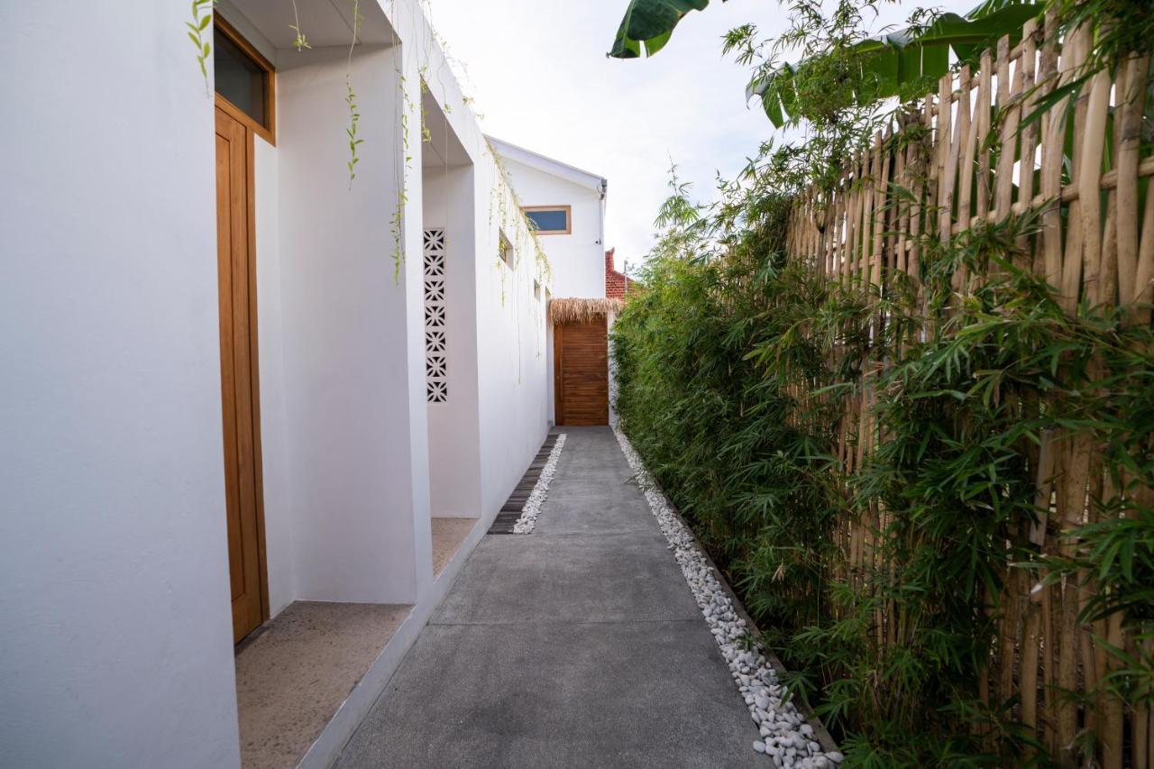 Tiga Studios - Adults Only Kuta  ภายนอก รูปภาพ
