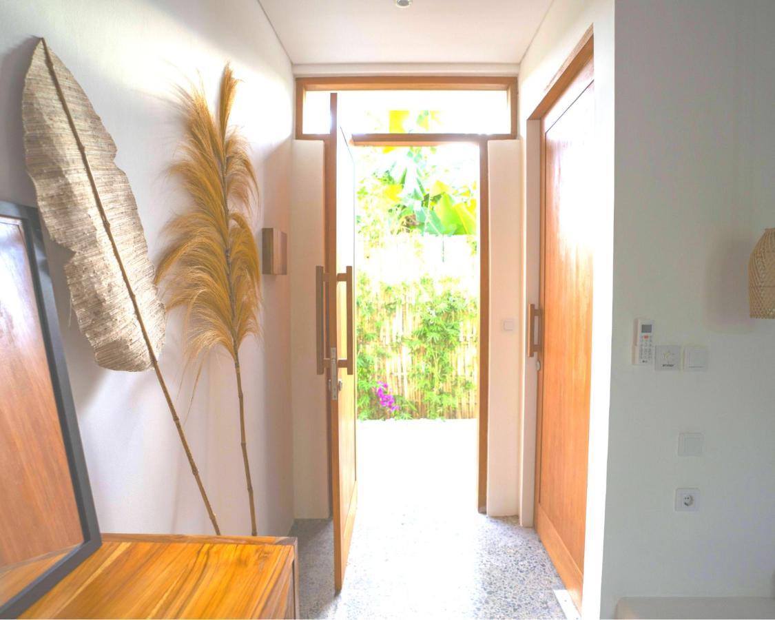 Tiga Studios - Adults Only Kuta  ภายนอก รูปภาพ
